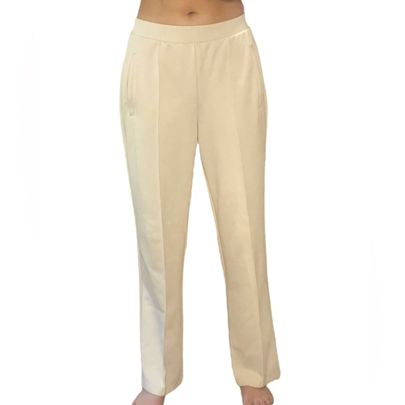Fabletics Plush Interlock Wide Leg Pant medium. Oat color. Great condition! - Picture 12 of 12